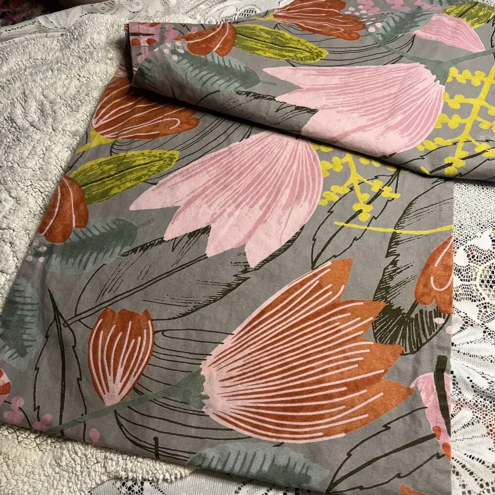 World Market Table Runner Pink Flowers Floral Gray Cotton Dining Room 16” x 90”